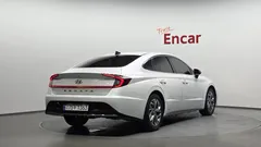 2022 Hyundai Sonata 2.0 — фото 2