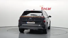 2023 Hyundai Kona Premium, серый — фото 4