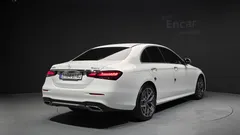 2023 Mercedes-Benz E-Class E220d 4MATIC AMG Line, белый — фото 2