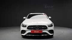 2023 Mercedes-Benz E-Class E220d 4MATIC AMG Line, белый — фото 3