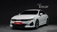 2022 Kia K5 2.0, белый — фото 1