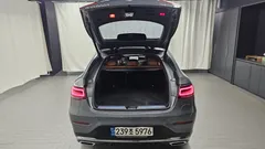 2021 Mercedes-Benz GLC-Class GLC300e 4MATIC Coupe, серый — фото 16