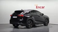 2021 Lexus NX Executive, чёрный — фото 2