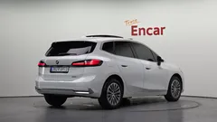 2023 BMW 2-Series 218d Luxury, белый — фото 2