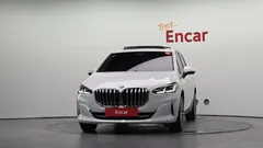 2023 BMW 2-Series 218d Luxury, белый — фото 3