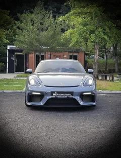 2023 Porsche 718 4.0 GT4, серый — фото 2