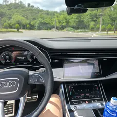 2023 Audi Q8 55 TFSI Quattro Premium, чёрный — фото 7