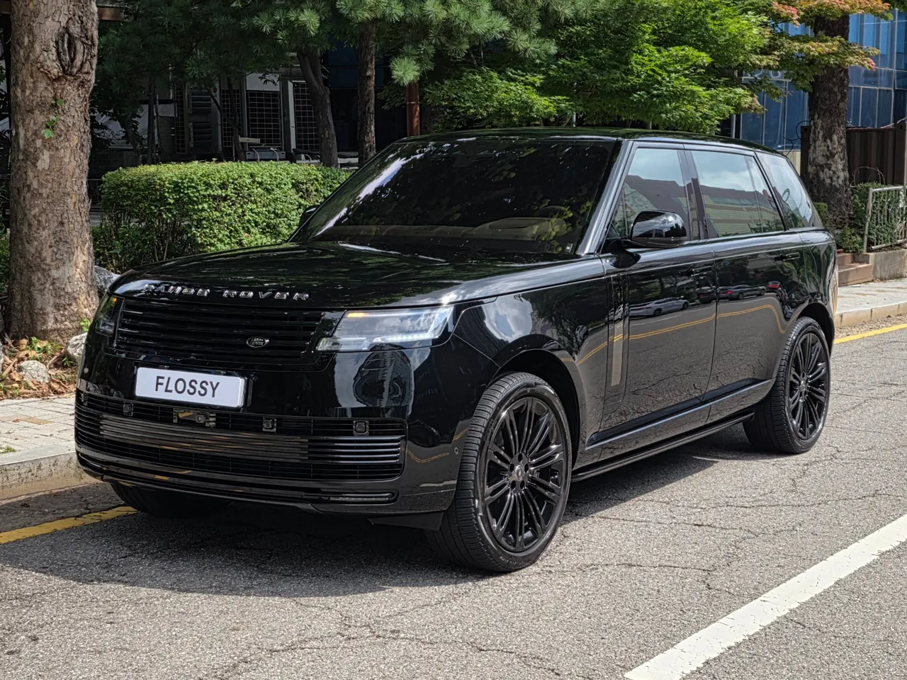2023 Land Rover Range Rover P530 SV Long Wheel Base