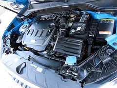 2023 Audi Q2 35 TDI Premium, голубой — фото 6