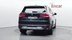 2021 BMW X5 xDrive 40i xLine, серый — фото 4