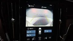 2021 Volvo S60 B5 Inscription, белый — фото 16