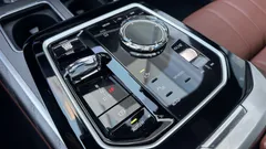 2023 BMW 7-Series 740d xDrive Design Pure Excellence — фото 9