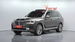 2022 BMW X7 xDrive 40i Design Pure Excellence 7-Seater, 연금색 — фото 11