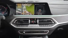 2022 BMW X7 xDrive 40i Design Pure Excellence 7-Seater, 연금색 — фото 16