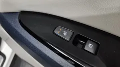 2023 Kia Sportage Signature 2WD — фото 19