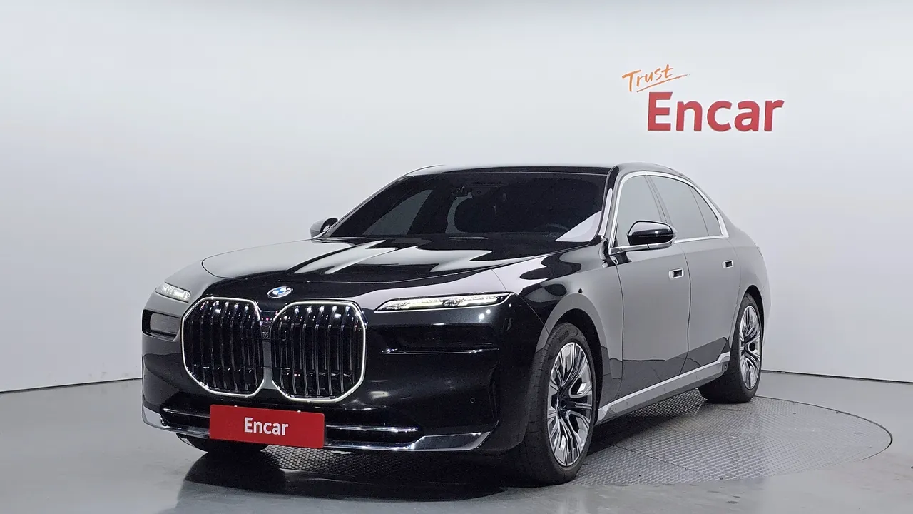 2023 BMW 7-Series 740d xDrive Design Pure Excellence