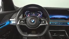 2023 BMW 7-Series 740d xDrive Design Pure Excellence, чёрный — фото 17
