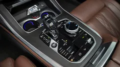 2021 BMW X7 xDrive 40i Design Pure Excellence 7-Seater, чёрный — фото 9
