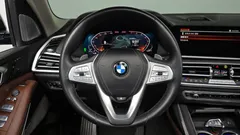 2021 BMW X7 xDrive 40i Design Pure Excellence 7-Seater, чёрный — фото 13