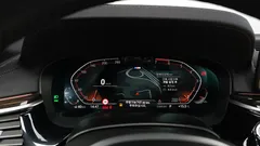 2022 BMW 5-Series 520i M Sport — фото 8