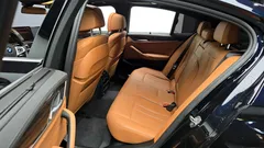2022 BMW 5-Series 520i M Sport — фото 11