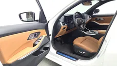 2023 BMW 3-Series 320i M Sport — фото 10