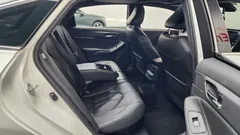 2022 Toyota Avalon 2.5 Hybrid, белый — фото 11