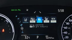 2022 Toyota Avalon 2.5 Hybrid, белый — фото 19