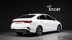 2022 Kia K3 1.6, белый — фото 2