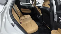 2022 Volvo XC60 B6 Inscirtion — фото 11