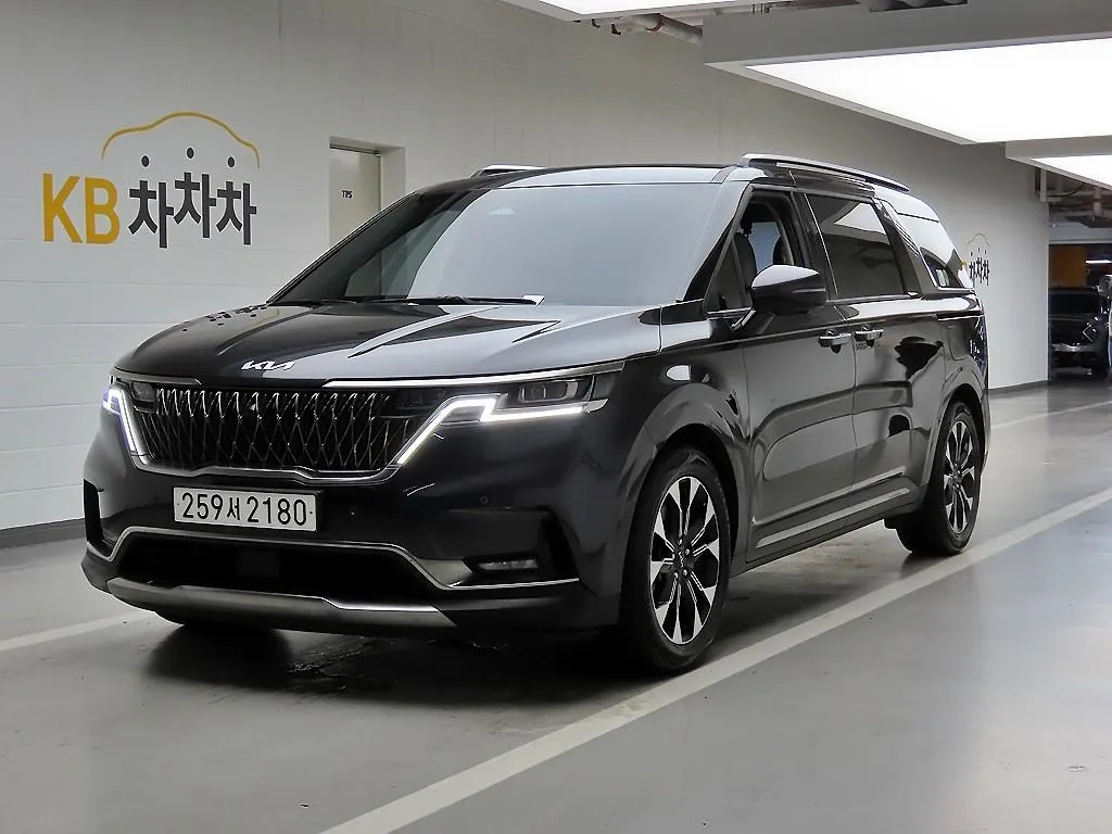 2023 Kia Carnival Gasoline 7-Seater Signature