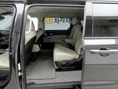 2023 Kia Carnival Gasoline 7-Seater Signature — фото 17