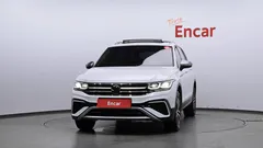 2023 Volkswagen Tiguan 2.0 TSI Prestige — фото 3