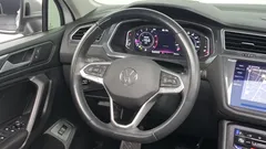 2023 Volkswagen Tiguan 2.0 TSI Prestige — фото 13