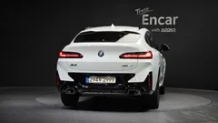 2023 BMW X4 xDrive20i M Sport — фото 4