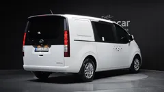 2022 Hyundai Staria Cargo 5-Seater — фото 2