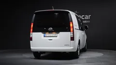2022 Hyundai Staria Cargo 5-Seater — фото 4