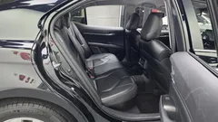 2022 Toyota Camry 2.5 LE Hybrid, чёрный — фото 12