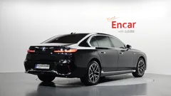 2023 BMW 7-Series 740i sDrive M Sport — фото 2