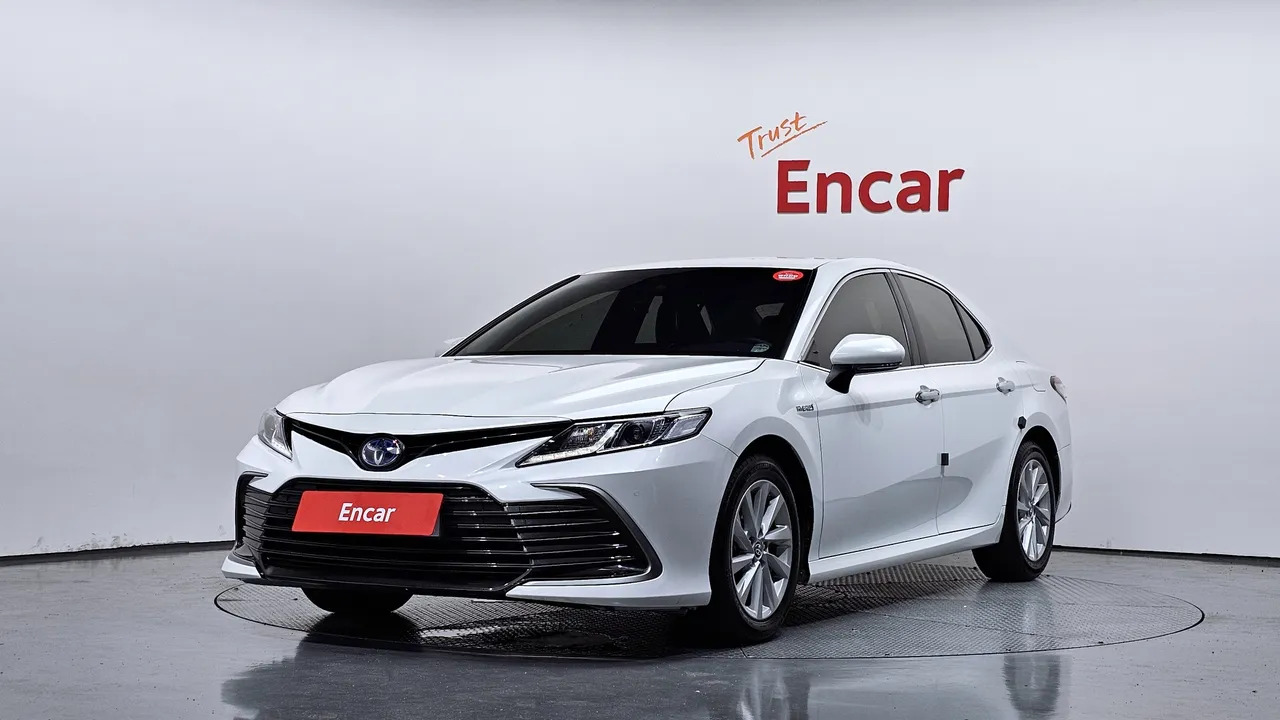 2023 Toyota Camry 2.5 LE Hybrid