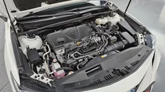 2023 Toyota Camry 2.5 LE Hybrid, белый — фото 6