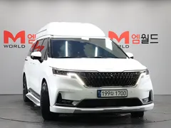 2023 Kia Carnival Gasoline 9-Seater Hi-Limousine — фото 2
