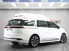 2023 Kia Carnival Gasoline 9-Seater Hi-Limousine — фото 3