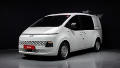 2022 Hyundai Staria Cargo 5-Seater — фото 1