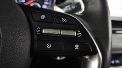 2022 Hyundai Grandeur 3.0 LPi Rent Car — фото 18