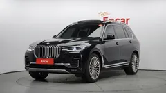 2022 BMW X7 xDrive 40i Design Pure Excellence 7-Seater — фото 1