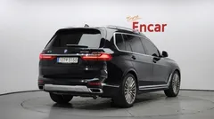 2022 BMW X7 xDrive 40i Design Pure Excellence 7-Seater — фото 2