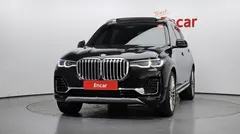 2022 BMW X7 xDrive 40i Design Pure Excellence 7-Seater — фото 3