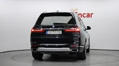 2022 BMW X7 xDrive 40i Design Pure Excellence 7-Seater — фото 4