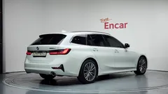 2022 BMW 3-Series 320d Touring Luxury — фото 2